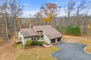 8423 Lock Ln, Warrenton, VA 20186 - Photo 3