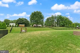 7483 Lake Willow Ct, Warrenton, VA 20187 - Photo 47