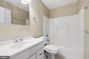 5666 Red Maple Ct, Warrenton, VA 20187 - Photo 21