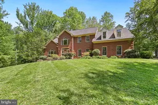 5722 Greenview Ln, Warrenton, VA 20187 - Photo 3