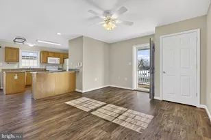 186 Sterling Ct, Warrenton, VA 20186 - Photo 9