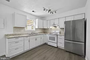 4530 Appledale Ct, Marshall, VA 20115 - Photo 7