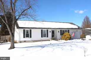 11210 Edgewood Dr, Bealeton, VA 22712 - Photo 1