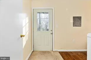 10090 Tyler Ln, Midland, VA 22728 - Photo 15