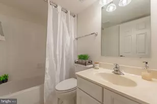 158 N View Cir, Warrenton, VA 20186 - Photo 33