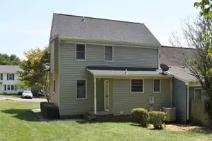 8332 Mauzy Square, Marshall, VA 20115 - Photo 5