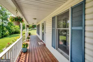 7129 Cavalry Dr, Warrenton, VA 20187 - Photo 3