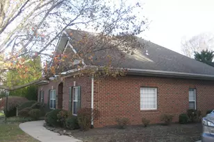 180 Carriage Chase Cir, Warrenton, VA 20186 - Photo 1