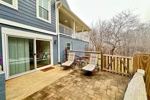 5755 Hunton Wood Dr, Broad Run, VA 20137 - Photo 11