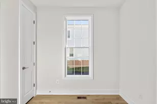 1043 Captain Richards Ct, Marshall, VA 20115 - Photo 17