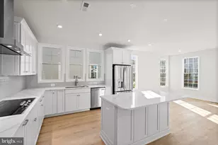 1043 Captain Richards Ct, Marshall, VA 20115 - Photo 11