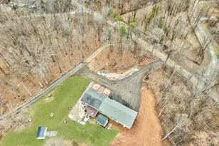 9463 Rogues Rd, Midland, VA 22728 - Photo 33