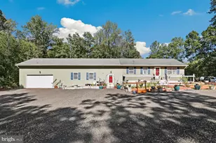 9463 Rogues Rd, Midland, VA 22728 - Photo 9