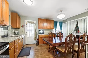 9463 Rogues Rd, Midland, VA 22728 - Photo 13