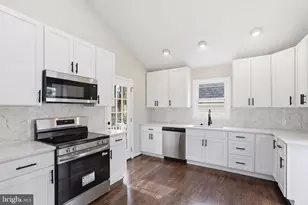 7087 Westmoreland Dr, Warrenton, VA 20187 - Photo 9