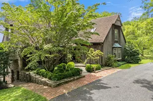 4392 Carrington Rd, Markham, VA 22643 - Photo 3