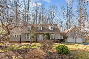 5835 Hunton Wood Dr, Broad Run, VA 20137 - Photo 11