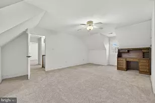 5835 Hunton Wood Dr, Broad Run, VA 20137 - Photo 27