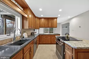 8423 Lock Ln, Warrenton, VA 20186 - Photo 23