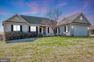 5823 Sumerduck Rd, Sumerduck, VA 22742 - Photo 1