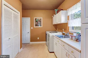 7929 Wellington Dr, Warrenton, VA 20186 - Photo 23