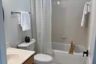 213 N View Cir, Warrenton, VA 20186 - Photo 9