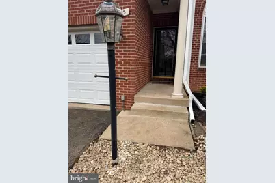 213 N View Circle, Warrenton, VA 20186 - Photo 3