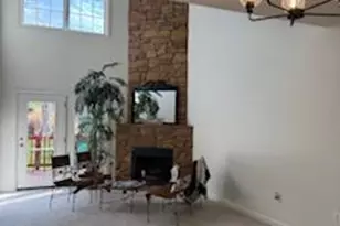 213 N View Cir, Warrenton, VA 20186 - Photo 13