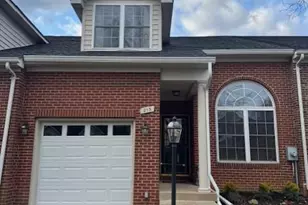 213 N View Cir, Warrenton, VA 20186 - Photo 1