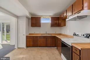 6730 W Forbes Pl W, Bealeton, VA 22712 - Photo 21