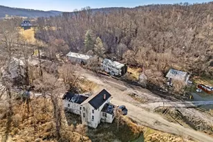 3229 Railstop Rd, Markham, VA 22643 - Photo 1