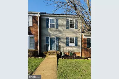 202 Leeds Court E, Warrenton, VA 20186 - Photo 1