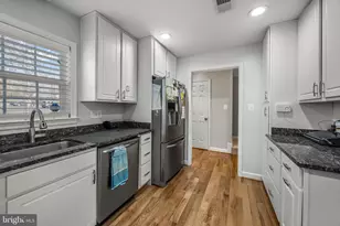 202 Leeds Ct E, Warrenton, VA 20186 - Photo 5