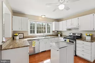 8277 Lock Ln, Warrenton, VA 20186 - Photo 21