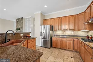 6854 Averbach Ct, Warrenton, VA 20187 - Photo 7