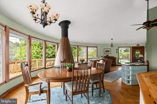 10803 Crest Hill Rd, Marshall, VA 20115 - Photo 9