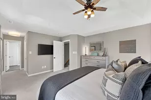 233 Breezewood Dr, Warrenton, VA 20186 - Photo 13