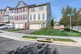 180 Royal Ct, Warrenton, VA 20186 - Photo 3