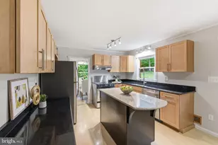7338 Stuart Cir, Warrenton, VA 20187 - Photo 9