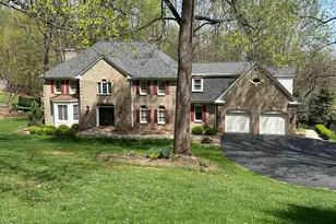 5828 Hunton Wood Dr, Broad Run, VA 20137 - Photo 1