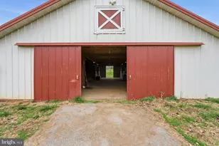 1901 Misty Mdws Ln, Markham, VA 22643 - Photo 27