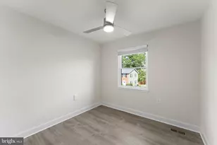 8609 Harrison Ct, Marshall, VA 20115 - Photo 15