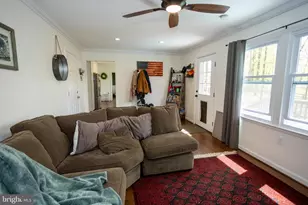 6197 Edwards Dr, Broad Run, VA 20137 - Photo 5