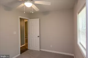 12350 Roselawn Ln, Midland, VA 22728 - Photo 21