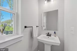 2008 Woodstock St, Warrenton, VA 20187 - Photo 21