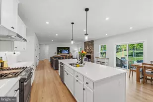 2008 Woodstock St, Warrenton, VA 20187 - Photo 11