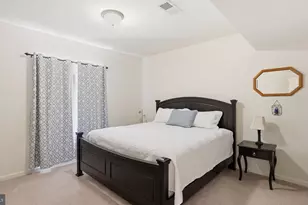 8025 Side Hill Dr, Warrenton, VA 20187 - Photo 43