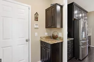 8025 Side Hill Dr, Warrenton, VA 20187 - Photo 23