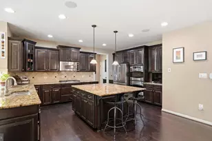 8025 Side Hill Dr, Warrenton, VA 20187 - Photo 13