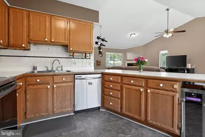 8427 Springs Way Place, Warrenton, VA 20186 - Photo 15